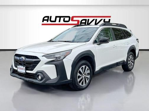 Crystal White Pearl 2024 Subaru Outback Premium