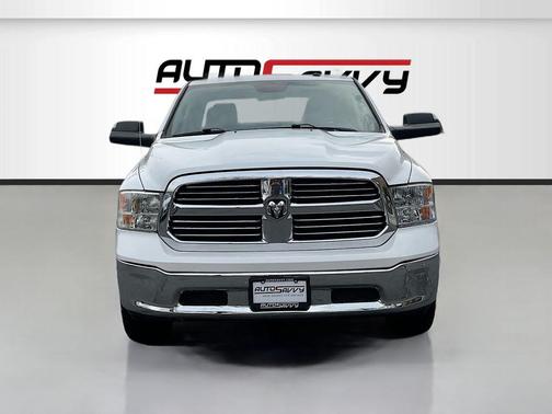 Bright White Clearcoat 2022 RAM 1500 Classic Tradesman