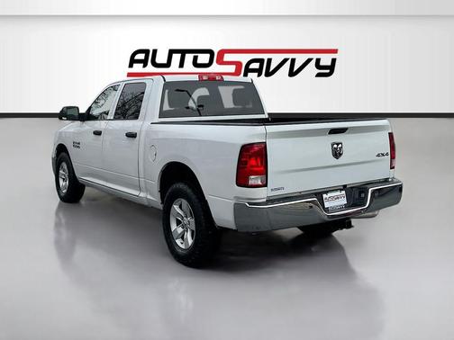Bright White Clearcoat 2022 RAM 1500 Classic Tradesman
