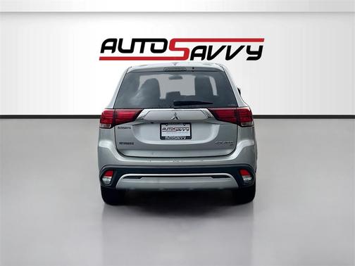 2019 Mitsubishi Outlander SE