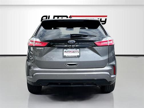 2022 Ford Edge ST Line