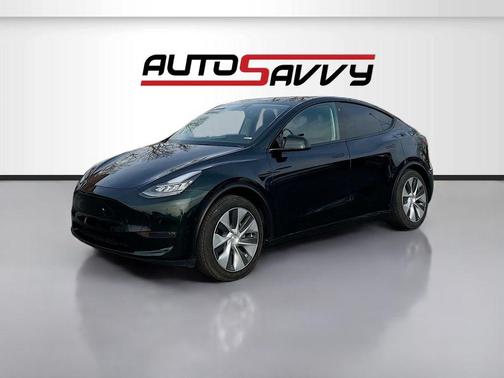 Green 2021 Tesla Model Y Standard Range