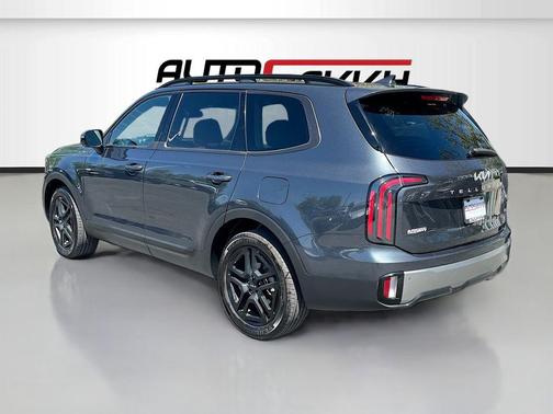 Gravity Gray 2023 Kia Telluride SX X-Line
