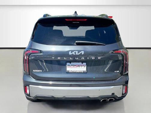 Gravity Gray 2023 Kia Telluride SX X-Line