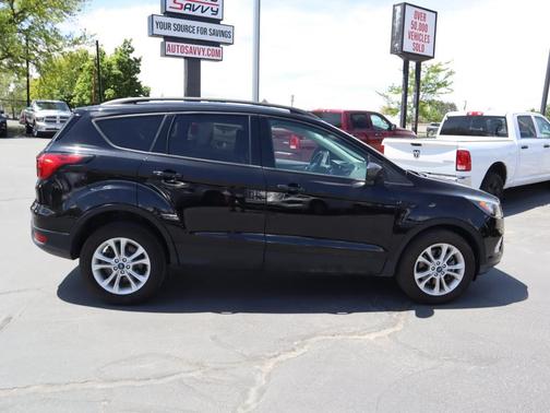 Photo 3 of 30 of 2019 Ford Escape SEL