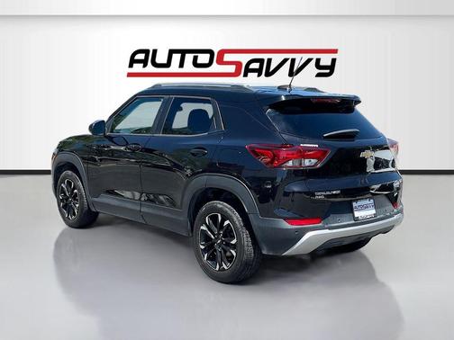 Mosaic Black Metallic 2021 Chevrolet Trailblazer LT