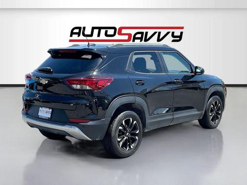 Mosaic Black Metallic 2021 Chevrolet Trailblazer LT