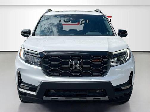 Platinum White 2024 Honda Passport TrailSport