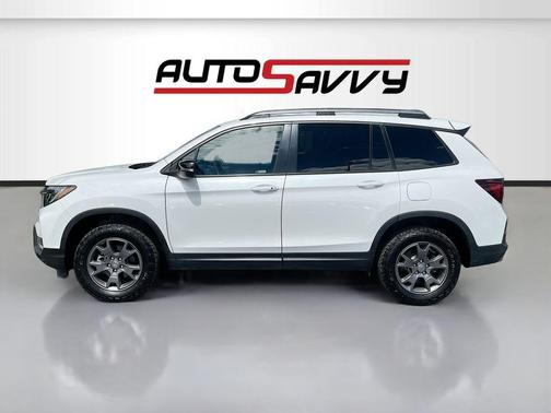 Platinum White 2024 Honda Passport TrailSport