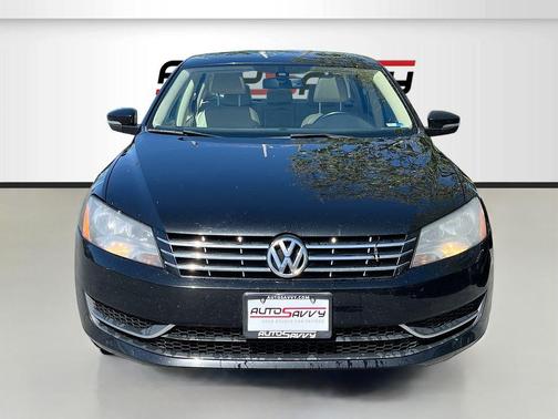 Black 2013 Volkswagen Passat 2.0 TDI SE