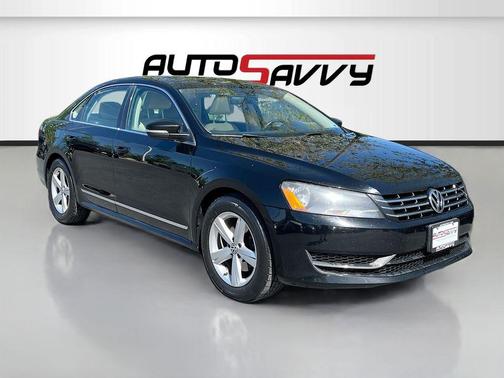 Black 2013 Volkswagen Passat 2.0 TDI SE