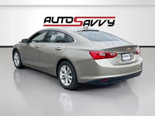 Mineral Gray Metallic 2024 Chevrolet Malibu LT