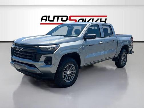 Sterling Gray Metallic 2025 Chevrolet Colorado LT