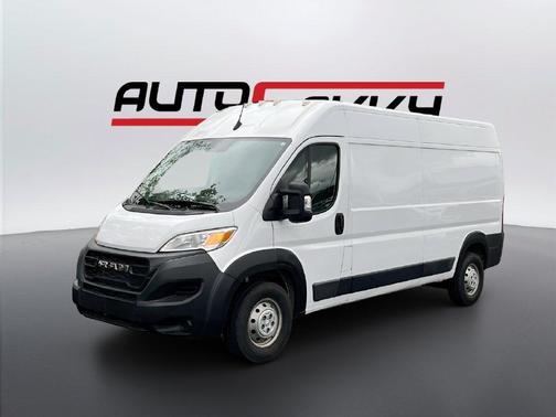 Bright White Clearcoat 2025 RAM ProMaster 2500 High Roof