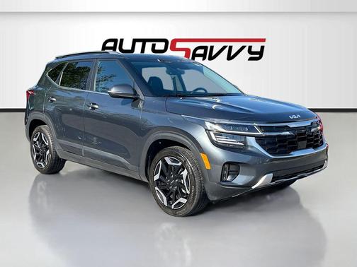 Gravity Gray 2024 Kia Seltos SX