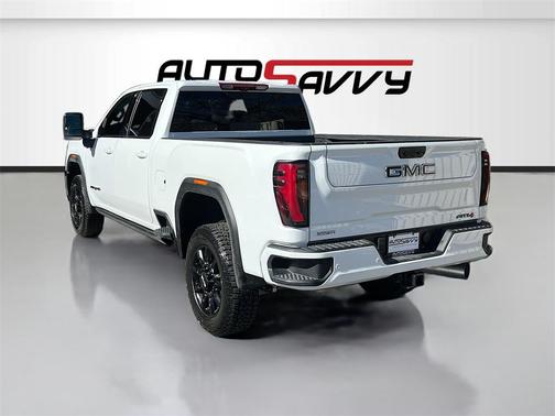 2025 GMC Sierra 3500 AT4
