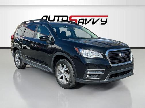 Crystal Black Silica 2022 Subaru Ascent Premium 7-Passenger