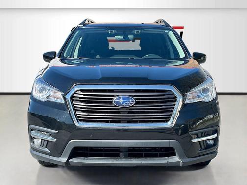 Crystal Black Silica 2022 Subaru Ascent Premium 7-Passenger