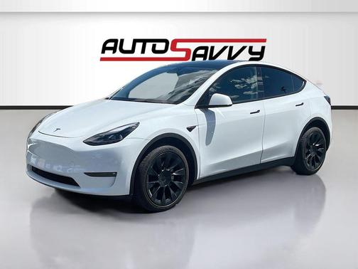 White 2022 Tesla Model Y Long Range