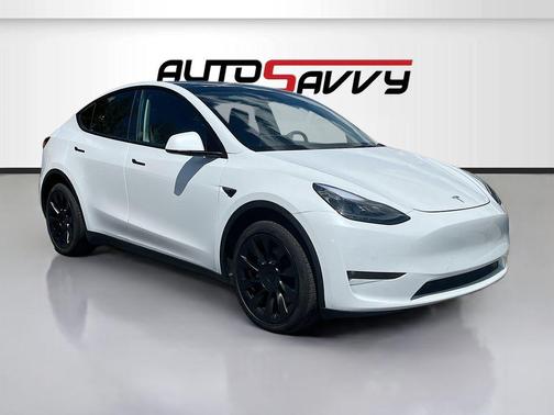 White 2022 Tesla Model Y Long Range