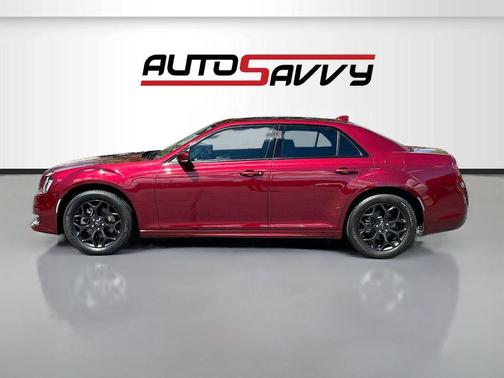 Velvet Red Pearlcoat 2023 Chrysler 300 Touring L
