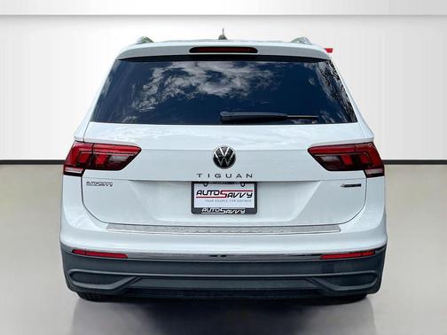 Pure White 2024 Volkswagen Tiguan 2.0T Wolfsburg Edition