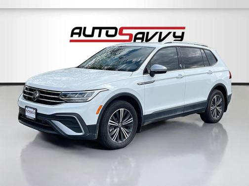 Pure White 2024 Volkswagen Tiguan 2.0T Wolfsburg Edition