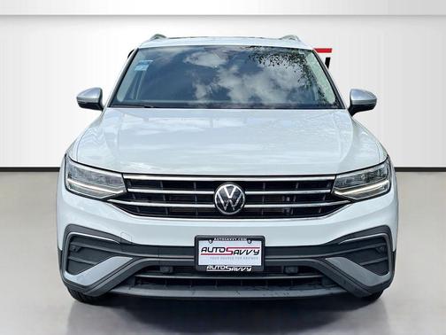 Pure White 2024 Volkswagen Tiguan 2.0T Wolfsburg Edition