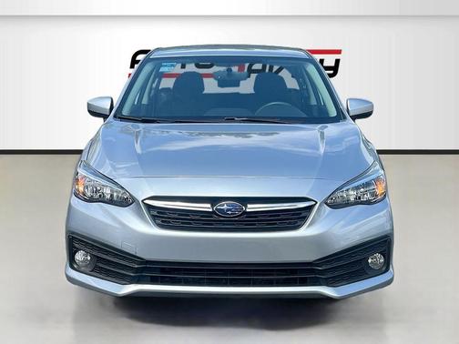 Ice Silver Metallic 2022 Subaru Impreza Premium