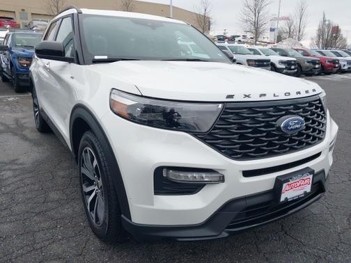 2023 Ford Explorer ST-LINE