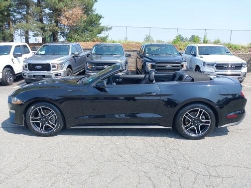 2023 Ford Mustang ECOBOOST PREMIUM