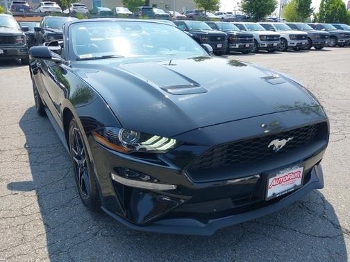 2023 Ford Mustang ECOBOOST PREMIUM