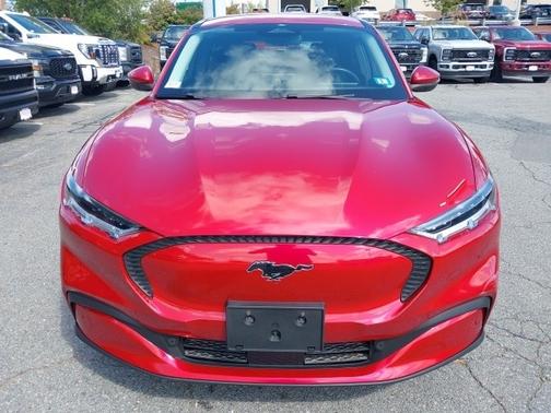 2022 Ford Mustang Mach-E SELECT
