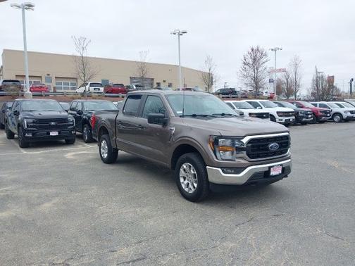 STONE GRAY METALLIC 2023 Ford F-150 XLT