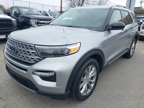 ICONIC SILVER METALLIC 2023 Ford Explorer LIMITED