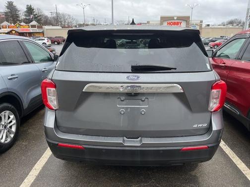 CARBONIZED GRAY METALLIC 2023 Ford Explorer BASE