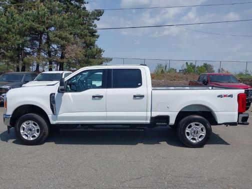OXFORD WHITE 2025 Ford F-250 XLT