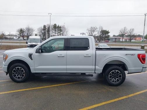 SPACE WHITE METALLIC 2021 Ford F-150 XLT
