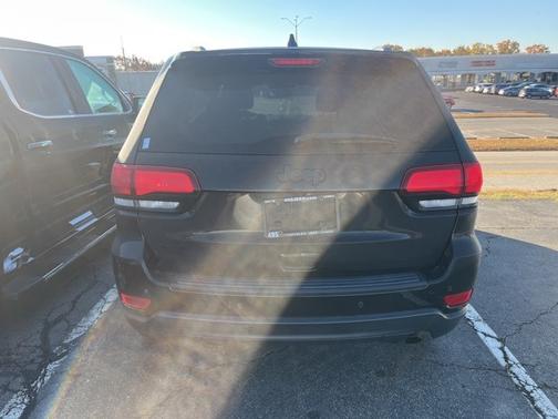 2019 Jeep Grand Cherokee LAREDO