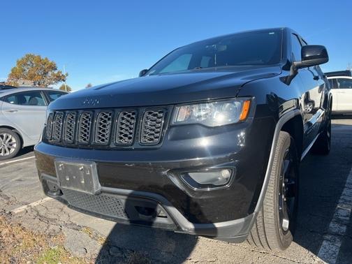 2019 Jeep Grand Cherokee LAREDO