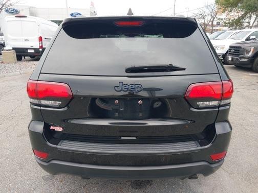 2019 Jeep Grand Cherokee LAREDO