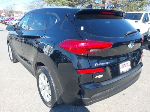Black Noir Pearl 2019 Hyundai TUCSON VALUE