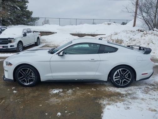 2021 Ford Mustang ECOBOOST PREMIUM