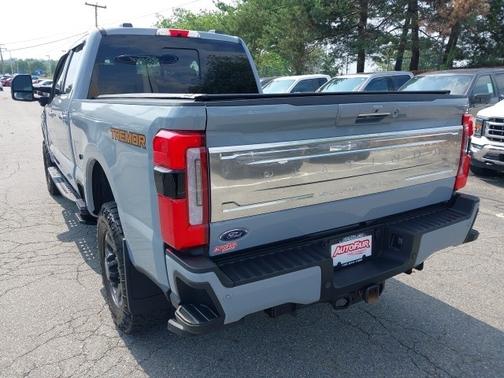 2024 Ford F-350 PLATINUM