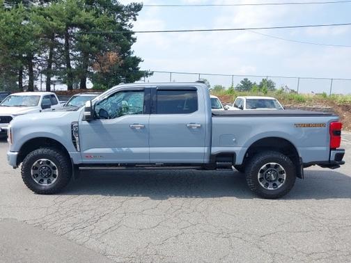 2024 Ford F-350 PLATINUM