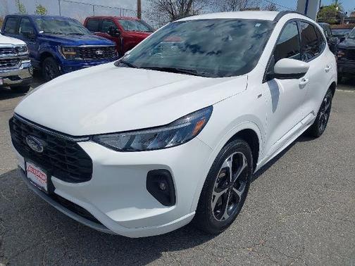 OXFORD WHITE 2023 Ford Escape ST-LINE SELECT