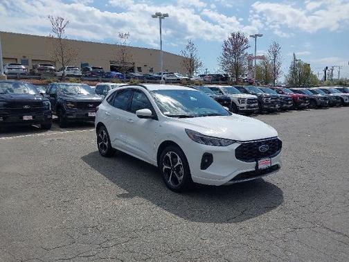 OXFORD WHITE 2023 Ford Escape ST-LINE SELECT