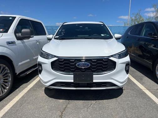 OXFORD WHITE 2023 Ford Escape ST-LINE SELECT