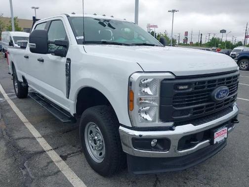 OXFORD WHITE 2025 Ford F-250 XL
