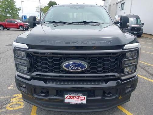 AGATE BLACK 2023 Ford F-350 XL
